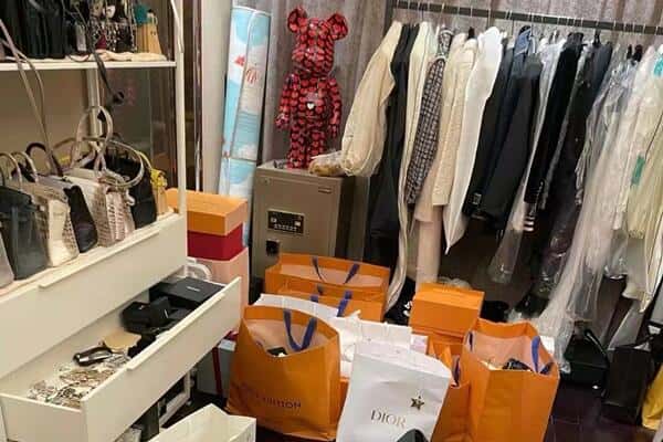 南宁良庆区回收一线品牌衣服